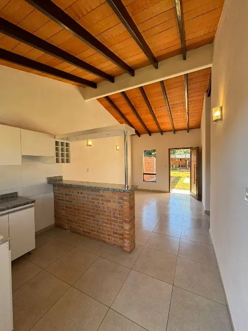 Casas en Mora Cue Luque con cocina integrada